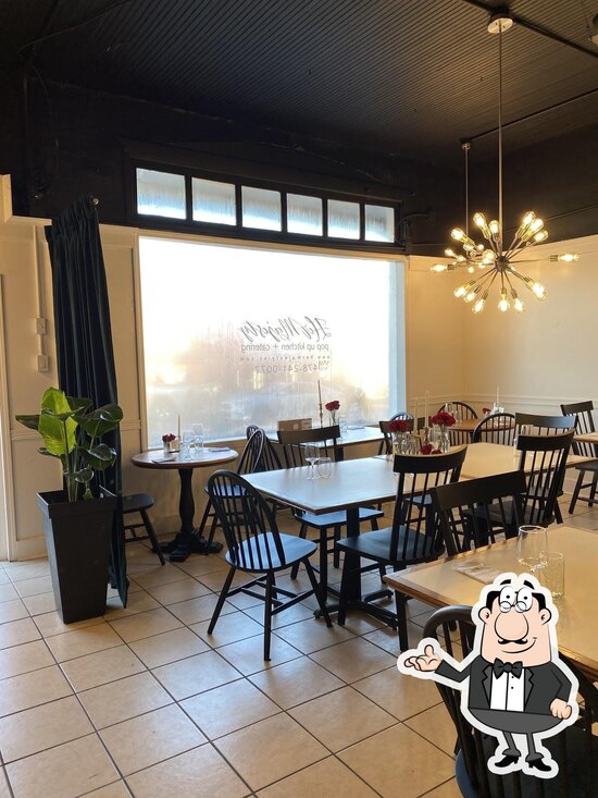 Her Majesty's Kitchen, Forsyth - Restaurant menu, prices and reviews