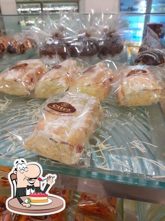 Citra Bakery, Pasuruan - Restaurant reviews
