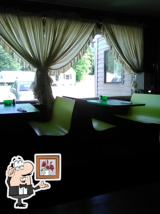 Lois' Family Kitchen, Chase City - Restaurant menu, prices and reviews