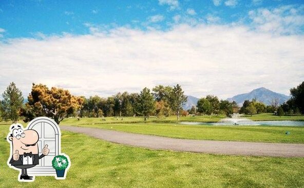 Fore Lakes Golf Course in Taylorsville Restaurant reviews