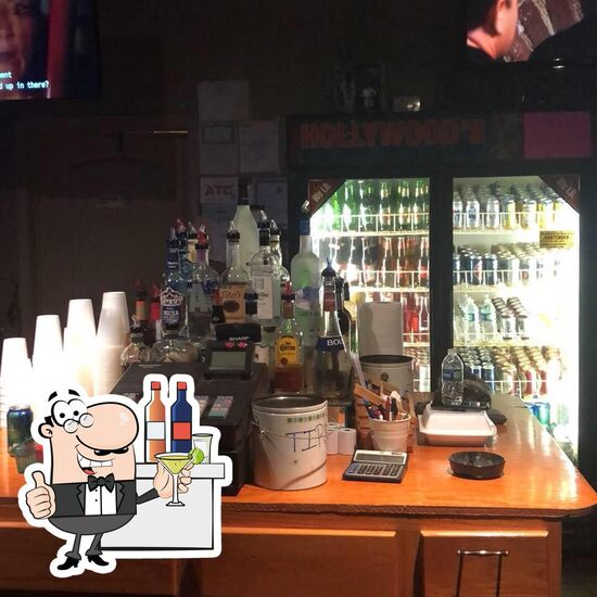 Menu at Hollywoods pub & bar, Napoleonville, 779 St Vincent Rd