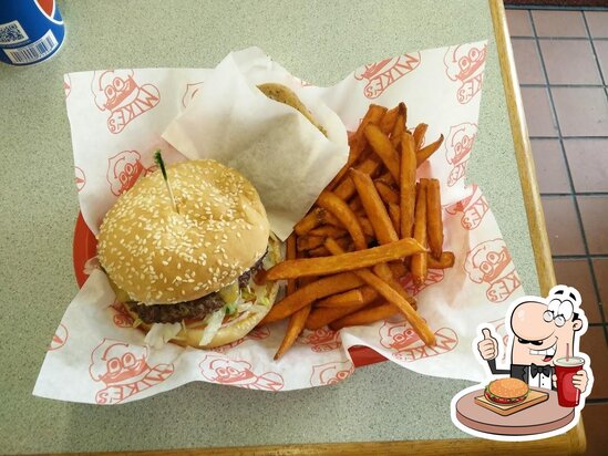 Mike's Drive-In, Milwaukie - Restaurant menu, prices and reviews