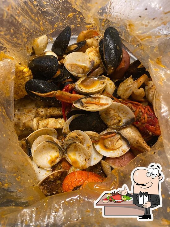TASTY WINGS & SEAFOOD, 460 Killian Rd 5 in Columbia Restaurant reviews