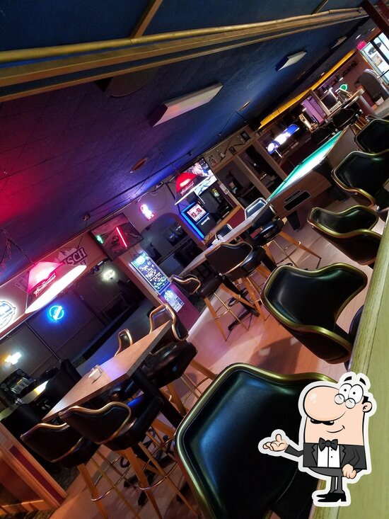 Blue Moon, 4316 MT16 in Plentywood Restaurant reviews