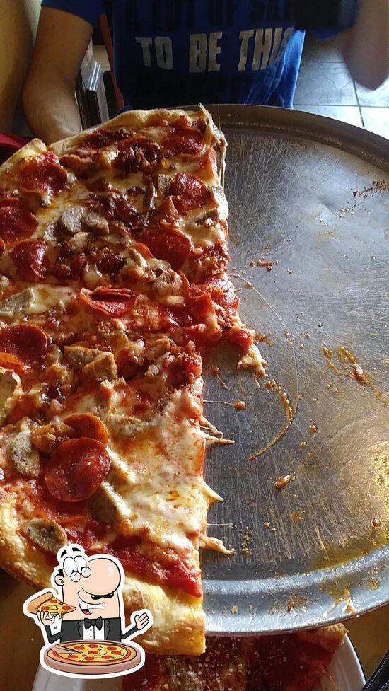 Tuttorosso Restaurant & Pizzeria, 7863 Blind Pass Rd in Saint Pete