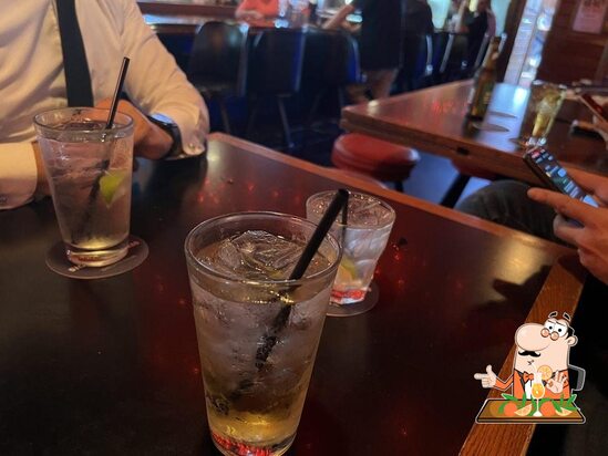 Red Fox Lounge in San Clemente - Restaurant reviews