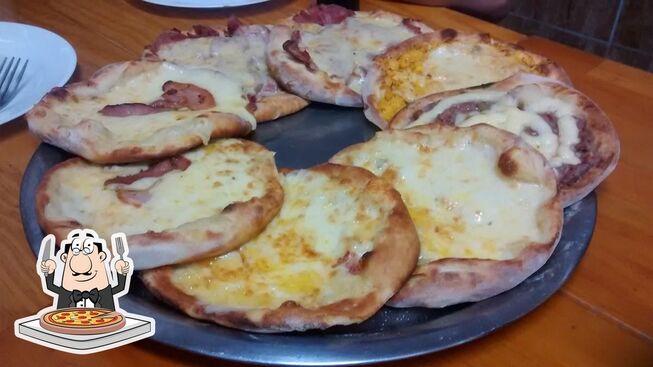 Caricas Pizzas e Esfihas restaurant, São Paulo, R. Edmundo Juventino ...