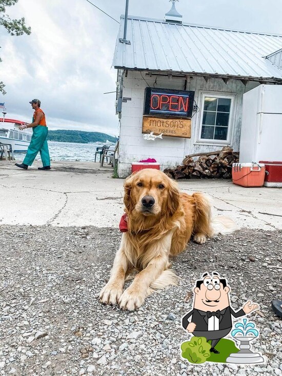 Cap'n Ron's Fish & Chips in Munising