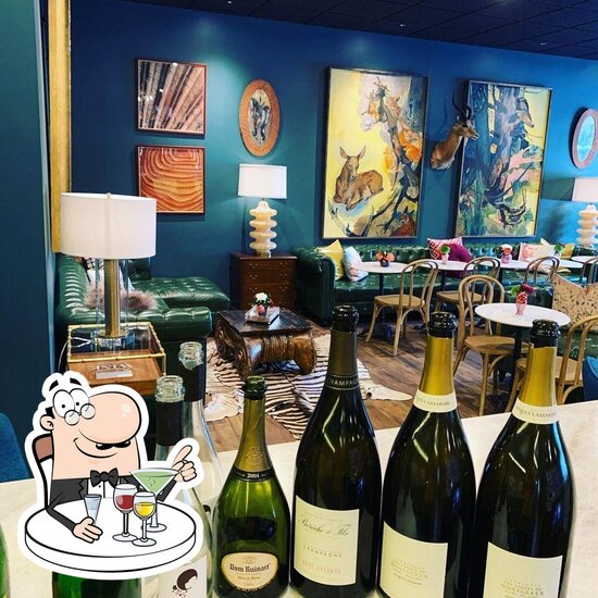 Wine House, A Retail Shop and Wine Bar in Greenville Restaurant reviews