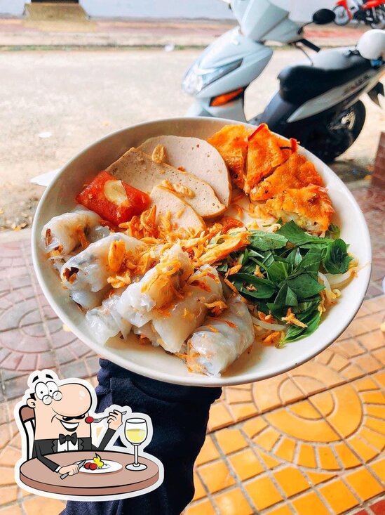 Menu at Bánh cuốn nóng Cô Hiền restaurant, Ca Mau