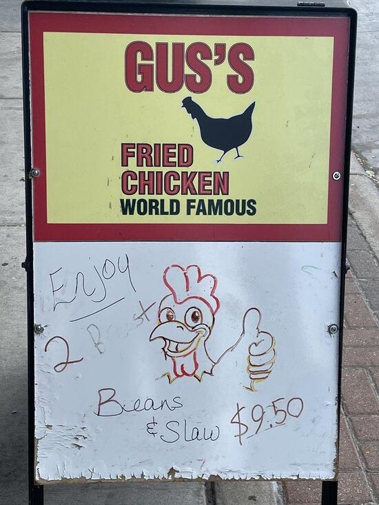 Carta del restaurante Gus’s World Famous Fried Chicken, San Antonio