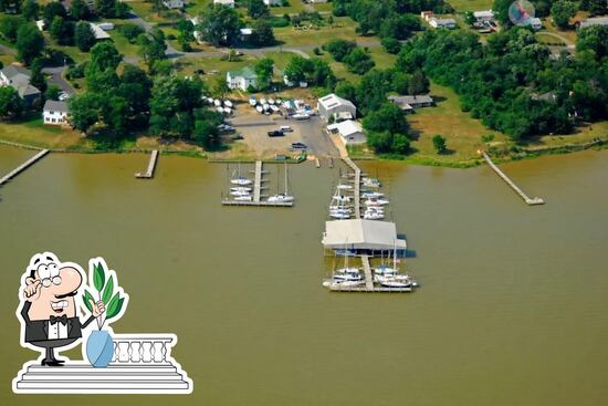 Machodoc Creek Cafe in Dahlgren - Restaurant menu and reviews