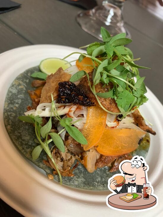 Restaurante Hoja Blanca, Palm Springs, 800 N Palm Canyon Dr Opiniones