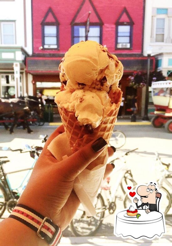 JoAnn's Fudge in Mackinac Island Restaurant menu and reviews