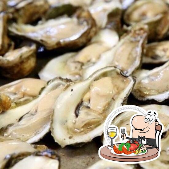 Sugar Shack Fish Market Oyster Bar and Grill in Nags Head Restaurant