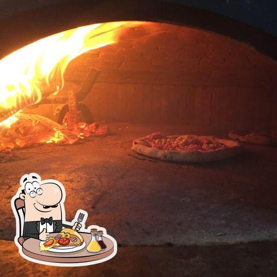Forno Rosso Pizzeria Napoletana, 1048 W Randolph St in Chicago ...