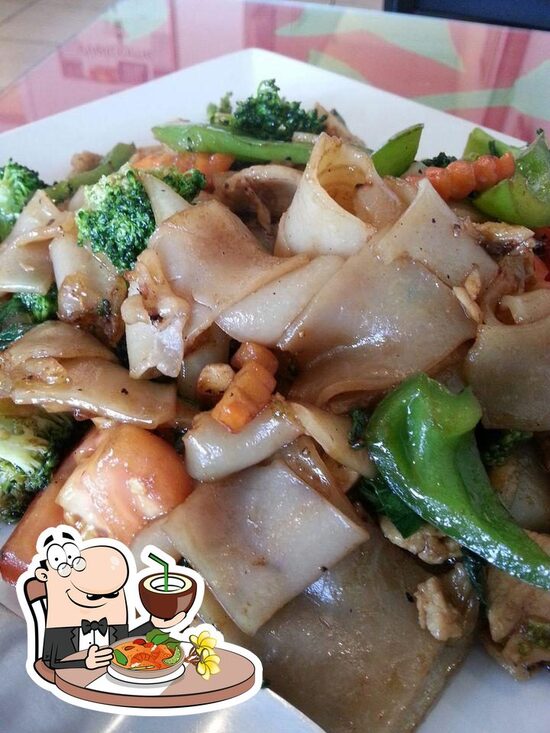 Somsri Thai Cuisine in Winfield Restaurant menu and reviews
