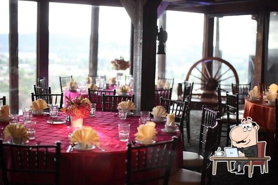 Pomona Valley Mining Co in Pomona - Restaurant menu and reviews