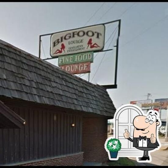 Bigfoot Gentlemen's Club in Rockford Restaurant reviews