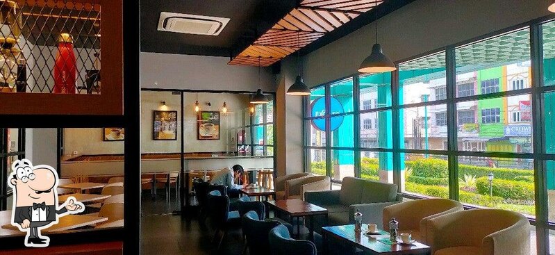 Excelso Uniland cafe, Medan, HMPM+M2F - Restaurant reviews