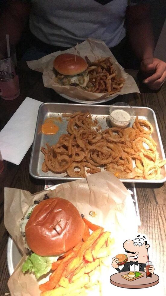 Burger Warfare, 1209 Battleground Ave in Greensboro Restaurant reviews