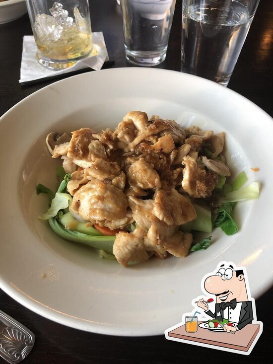 Nakhon Sawan Thai Restaurant in Portland Restaurant menu and reviews
