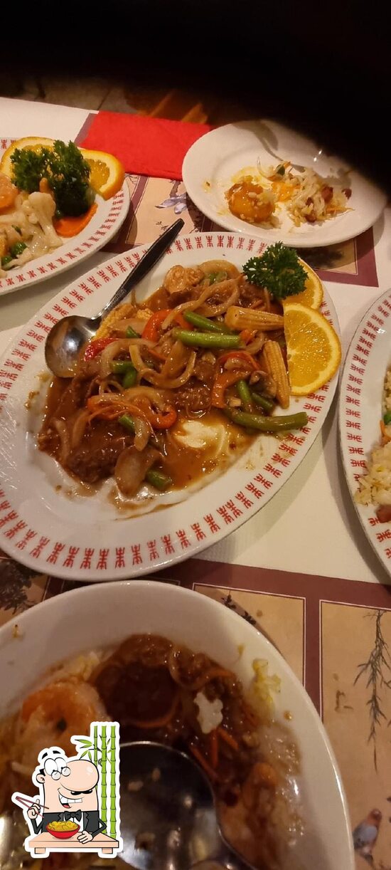 Lotus Chinese Restaurant, 83 Melbourne St in North Adelaide Restaurant menu and reviews