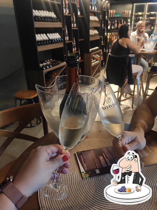 Arrivato Vinhos e Espumantes pub & bar, Estância Velha - Restaurant reviews
