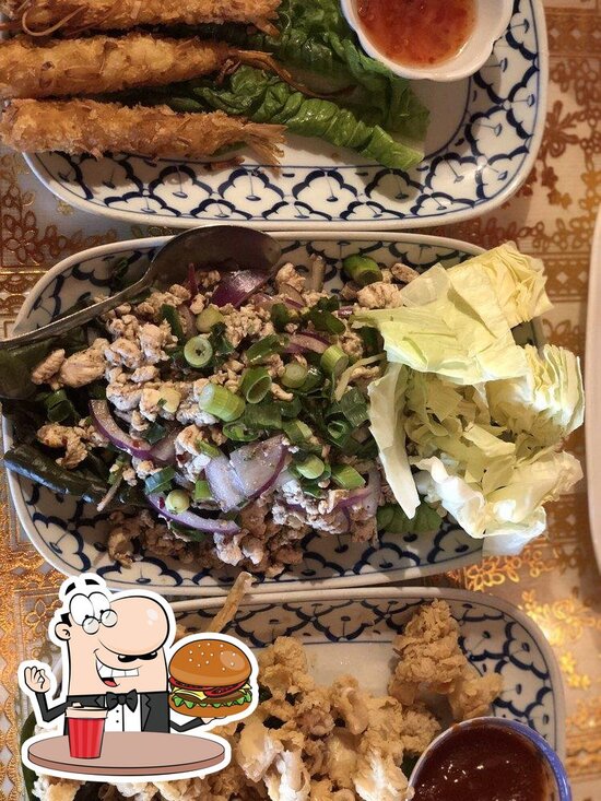 Thai House, 1069 E Shaw Ave in Fresno Restaurant menu and reviews
