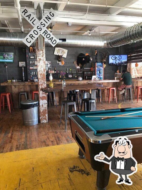 UNIHOG in Hoosick Falls Restaurant menu and reviews