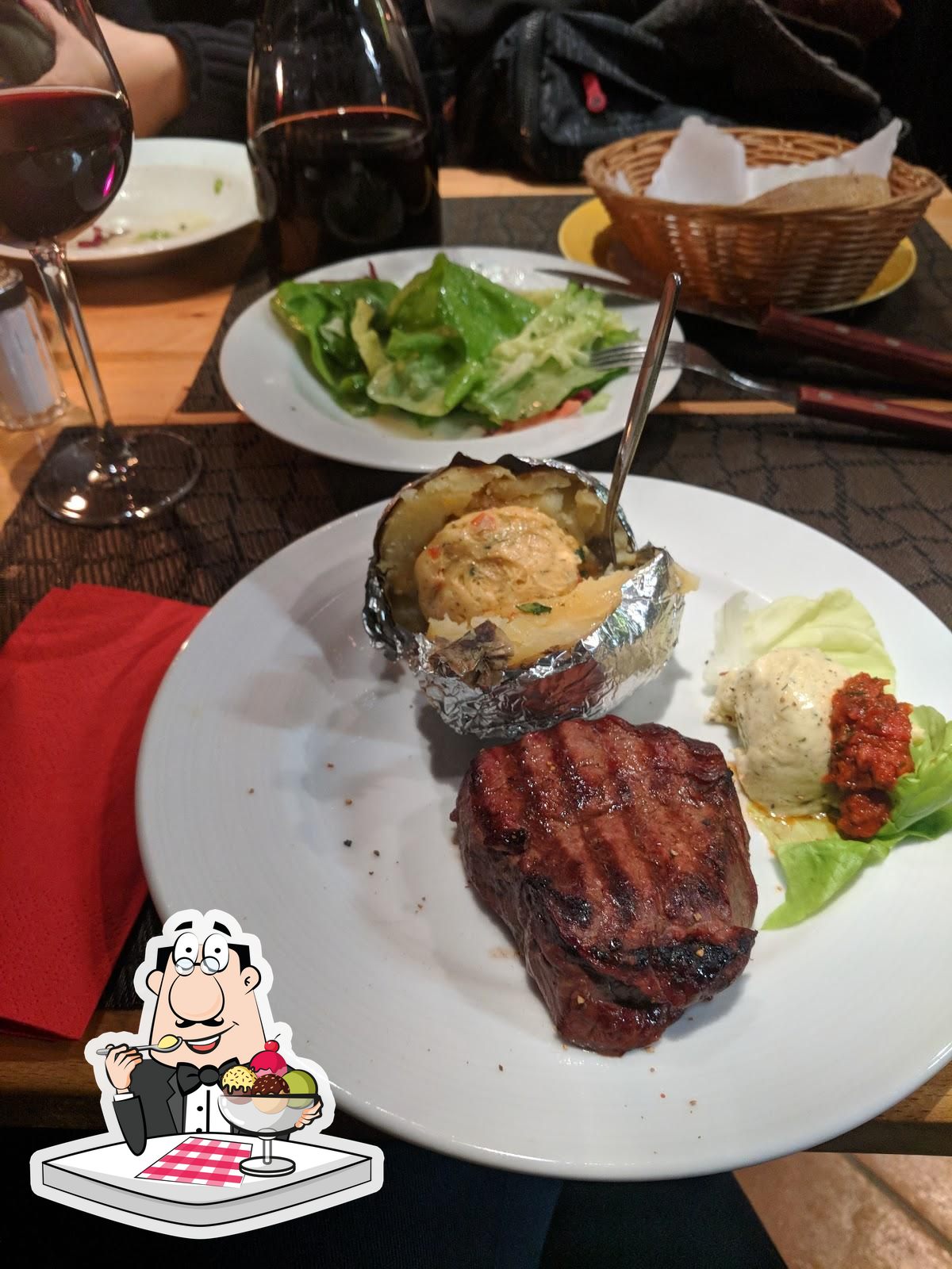 Toro Negro Pub & Restaurant